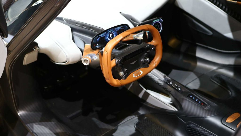 Aston Martin Valhalla