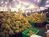 Ditabrak Supir Mabuk, Gerai Durian di Singapura Rugi Rp 104 Juta