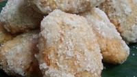 Kristal gula putih bikin gemblong atau getas makin legit. Foto : Instagram @sovifooddiary