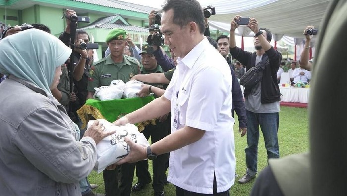 Pupuk Indonesia Sebar 6.000 Paket Pangan Murah