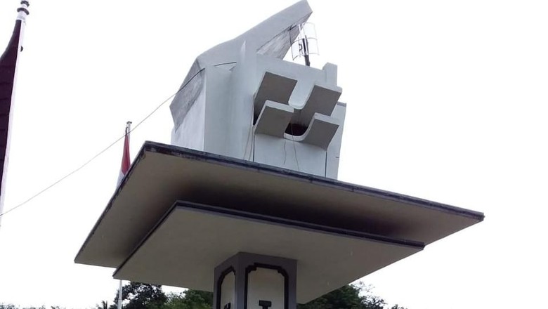 Tugu Photocopy di Desa Atar, Sumatera Barat (Aswir/dok Istimewa) Tugu Photocopy di Desa Atar, Sumatera Barat (Aswir/dok Istimewa)