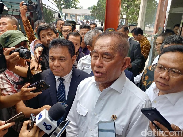 Menhan: Ada Ulama Belajar Dikit di Arab, Sudah Jadi Nggak Jelas Menhan: Ada Ulama Belajar Dikit di Arab, Sudah Jadi Nggak Jelas