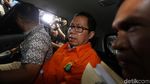 Berbaju Tahanan dan Tangan Diikat, Joko Driyono Diserahkan ke Kejagung