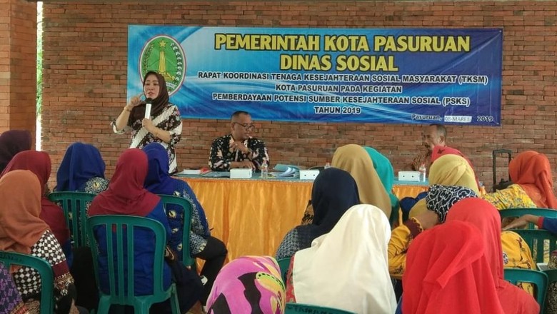Kasus Dugaan Perzinaan, Kadinsos Pasuruan Diberhentikan Sebagai PNS Kasus Dugaan Perzinaan, Kadinsos Pasuruan Diberhentikan Sebagai PNS