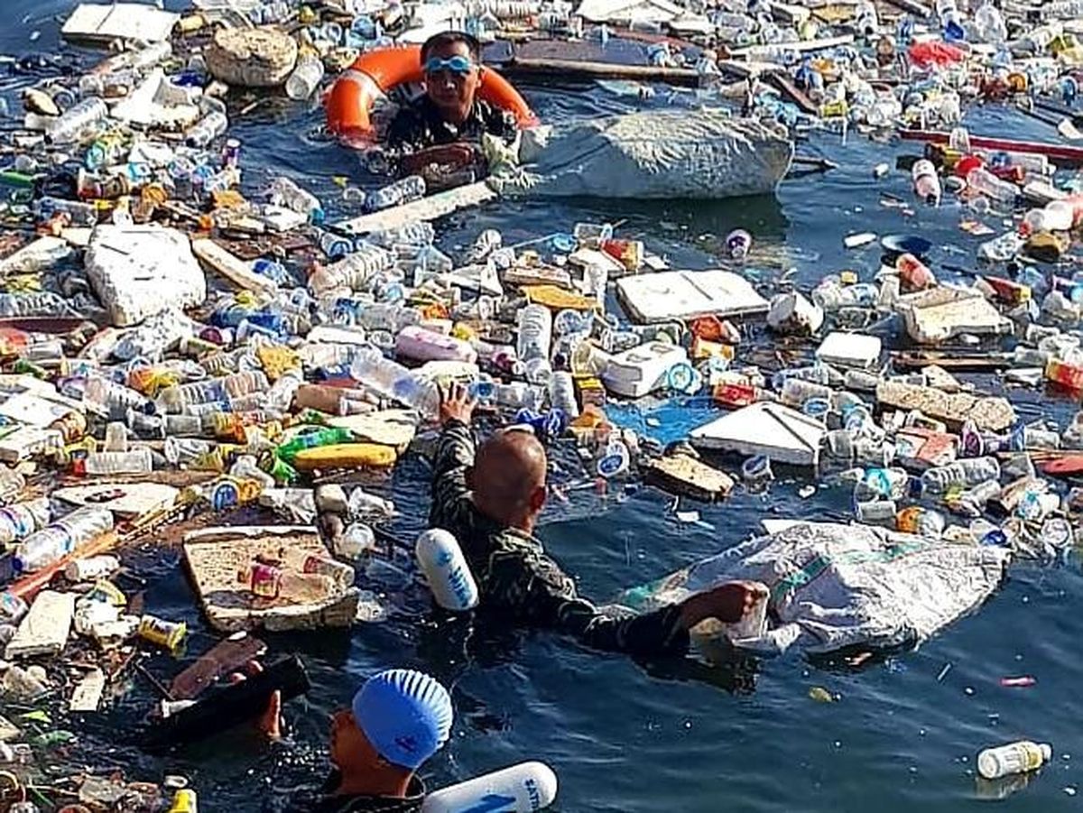 Bahaya Sampah Plastik di Laut: Bisa Cemari Ikan Konsumsi