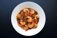 Mau Bikin Sambal Udang atau Udang Goreng Lemon? Contek Resep Ini Saja