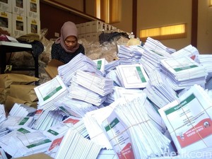 Proses Distribusi Logistik Pemilu 2019 di Cimahi Terlambat