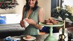 Cantik Bermata Biru, Ini Alexandra Daddario Kala Kulineran