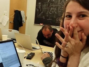 Mengenal Katie Bouman, Ilmuwan Muda di Balik Foto Pertama Lubang Hitam