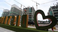 District 1 yang saat ini menjadi salah satu ikon kawasan Kota Baru Meikarta juga telah tersedia sejumlah tenant, mulai supermarket hyfresh, restaurant imperial kitchen, Bank Nobu, hingga panggung megah entertainment centre yang dibuka untuk umum. 