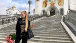 Foto: Liburannya Guru Matematika Terseksi, Oksana Neveselaya