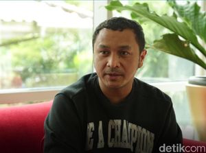 Jarang Terlihat usai Tak Lolos ke Senayan, Giring Fokus dengan Keluarga