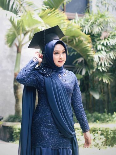 Tren Terbaru Hijab  untuk Wisuda  Tahun 2021  Tak Perlu 