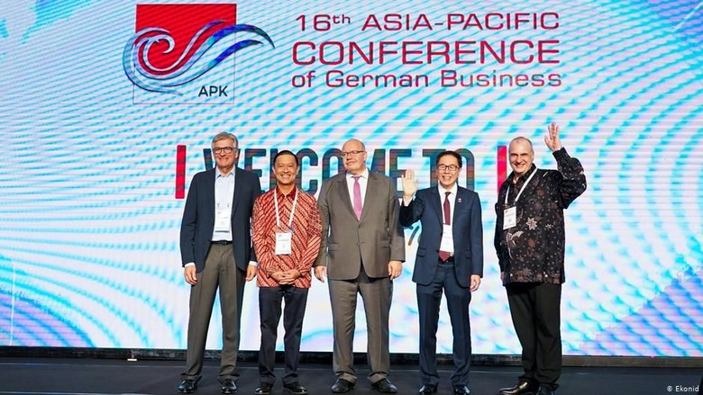 Direktur EKONID: Aturan Berbisnis di Indonesia Membingungkan Investor Direktur EKONID: Aturan Berbisnis di Indonesia Membingungkan Investor