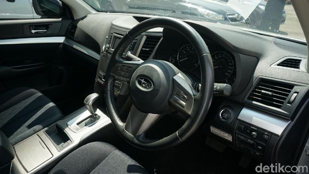 Lelang Subaru
