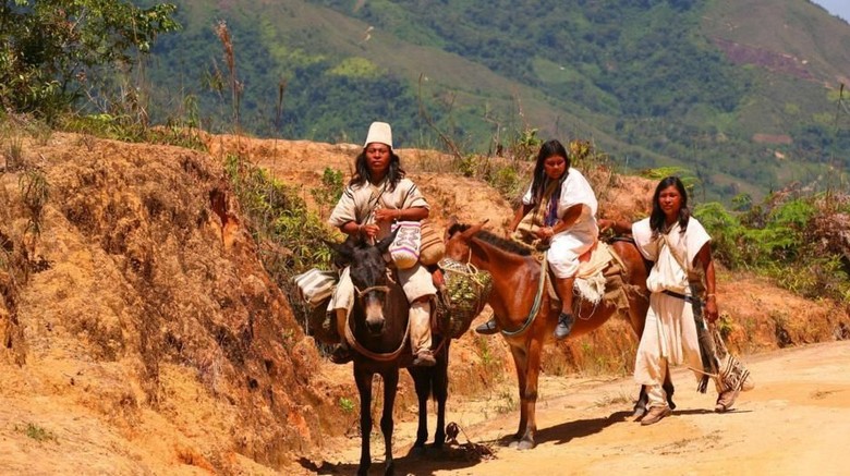 Suku Arhuaco di Pegunungan Sierra Nevada de Santa Marta, Kolombia (Christopher P Baker/BBC Travel) Suku Arhuaco di Pegunungan Sierra Nevada de Santa Marta, Kolombia (Christopher P Baker/BBC Travel)