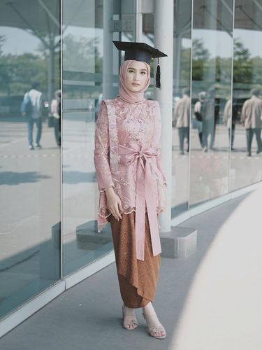 Tutorial Hijab Wisuda Simple 2019