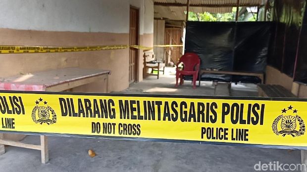 Warung, TKP (tempat kejadian perkara) pembunuhan dan mutilasi mayat dalam koper.