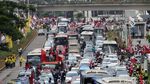Gaspol Konvoi Massa Pro Jokowi-Maruf Padati Jalan Sudirman