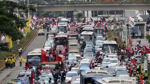 Gaspol Konvoi Massa Pro Jokowi-Maruf Padati Jalan Sudirman