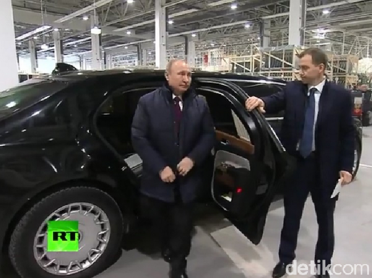 Kecantikan Mobil Putin Bikin Bos Mercy Kagum