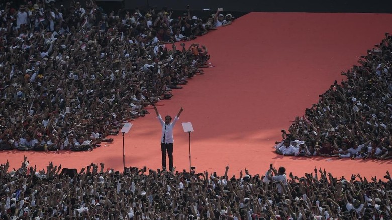 Terima Kasih Spesial Jokowi untuk JK di GBK Terima Kasih Spesial Jokowi untuk JK di GBK