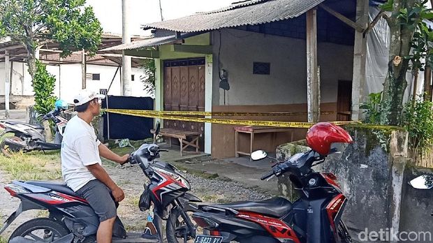 Warung kopi tempat pembunuhan mayat dalam koper/