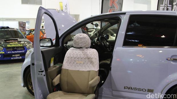 Tak Asal Keren, Pria Ini Modifikasi Mobil Murah Bantu Kaum Difabel