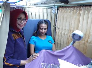 Vanessa Angel Jalani Pap Smear di Rutan Medaeng