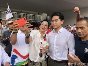Gaya Busana Simpel Anak-anak Capres Saat Nyoblos Pemilu 2019