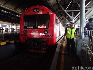 Tiket KA Lokal Gratis Slot Siang di Stasiun Yogya Ludes