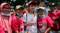 Sejumlah tokoh nasional dan partai politik turut hadir dalam acara tersebut, salah satunya Tsamara Amany.