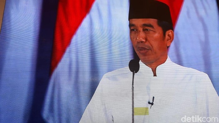 Foto: Jokowi di panggung debat pamungkas. (Dwi-detikcom) Foto: Jokowi di panggung debat pamungkas. (Dwi-detikcom)