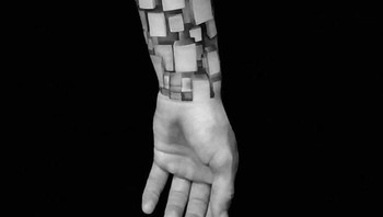 Kubik-kubik dari potongan tangan. Foto: Boredpanda