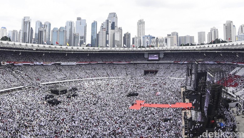 Jokowi Lantang di GBK: Pancasila Final, Rawat Kebinekaan Jokowi Lantang di GBK: Pancasila Final, Rawat Kebinekaan