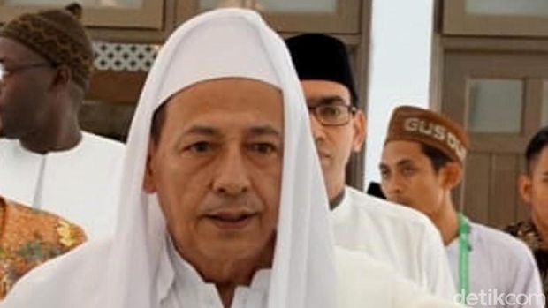 Habib Luthfi bin Yahya / 