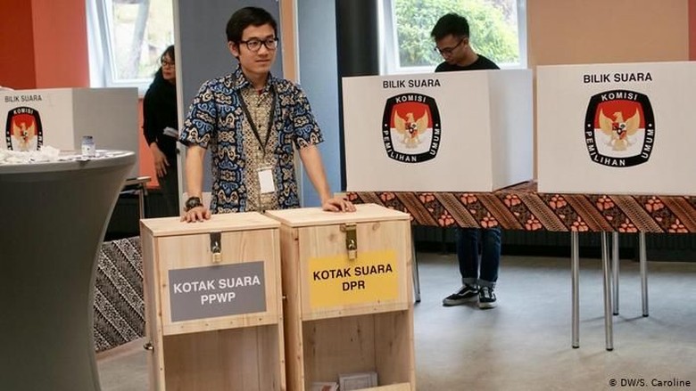 WNI di Jerman Mulai Mencoblos di TPS WNI di Jerman Mulai Mencoblos di TPS