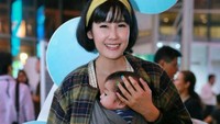 Ardina Rasti bersama Anara Langit Adria Respati. Foto: Ismail/detikHOT