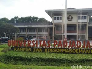 Unpad Gelar Kuliah Tatap Muka 40%, Mahasiswa Bebas Pilih Luring atau Daring