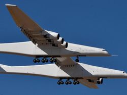 Melihat Lagi Perjalanan Pesawat Terbesar Sejagat yang Kini Dijual