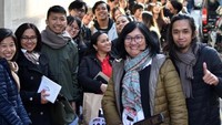 Panitia Pemilihan Luar Negeri (PPLN) Paris bersama dengan Kelompok Penyelenggara Pemungutan Suara Luar Negeri (KPPSLN) Paris telah menyelenggarakan pemungutan suara dalam kerangka Pemilu Serentak 2019 di wilayah kerja Kedutaan Besar Republik Indonesia di Paris, Perancis. Dok. PPLN Paris.