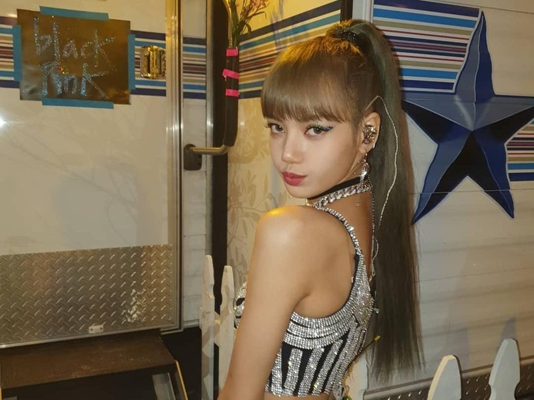 Akrab! Lisa 'BLACKPINK' Hangout Bareng Penyanyi Indonesia ... - 780 x 585 jpeg 98kB