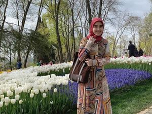 Gaya Ayu Ting Ting Pakai Hijab Saat Liburan di Turki, Masya Allah Cantiknya