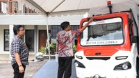 Kini AMMDes mampu dikembangkan sebagai feeder ambulans di wilayah-wilayah yang bermedan berat dan juga minim infrastruktur jalan. Fungsi ini diyakini akan mengurangi jumlah kematian ibu melahirkan di Indonesia. Foto: Dok. Kementerian Perindustrian