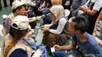 Potret WNI di Kuala Lumpur Berbondong-bondong Nyoblos di KBRI