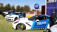 Mobil tersebut di antaranya Chevrolet Camaro, satu Ford Mustang, dua Cadillac dan satu Corvette Stingray. Foto: Istimewa