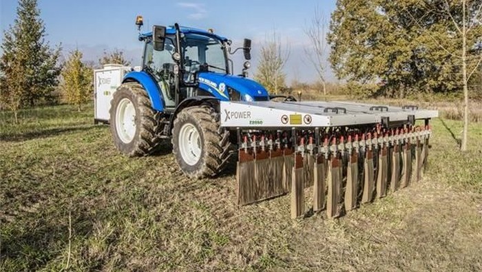 Perusahaan industri traktor dari Eropa, CNH Industrial mengeluarkan traktor dengan spesifikasi precision farming. Bagaimana bentuknya?