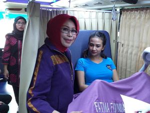 Vanessa Angel Ikuti Penyuluhan Kanker Serviks dan Payudara di Rutan Wanita Medaeng