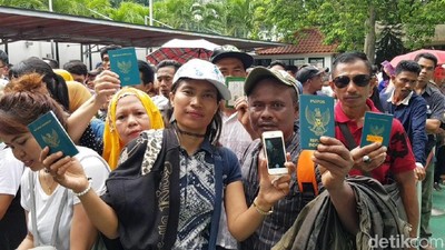 Potret WNI di Kuala Lumpur Berbondong-bondong Nyoblos di KBRI
