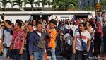 Potret WNI di Kuala Lumpur Berbondong-bondong Nyoblos di KBRI